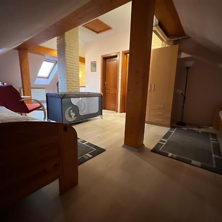 شقة Orsi House سزومباثيلي المظهر الخارجي الصورة