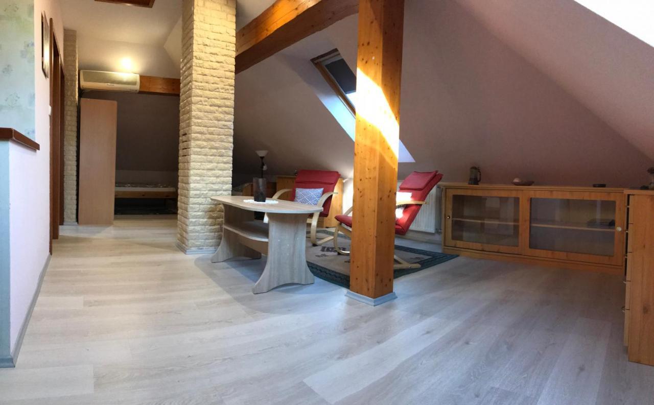 شقة Orsi House سزومباثيلي المظهر الخارجي الصورة