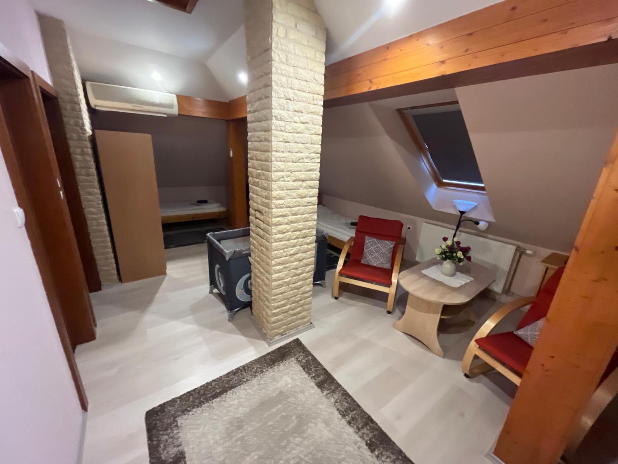 شقة Orsi House سزومباثيلي المظهر الخارجي الصورة